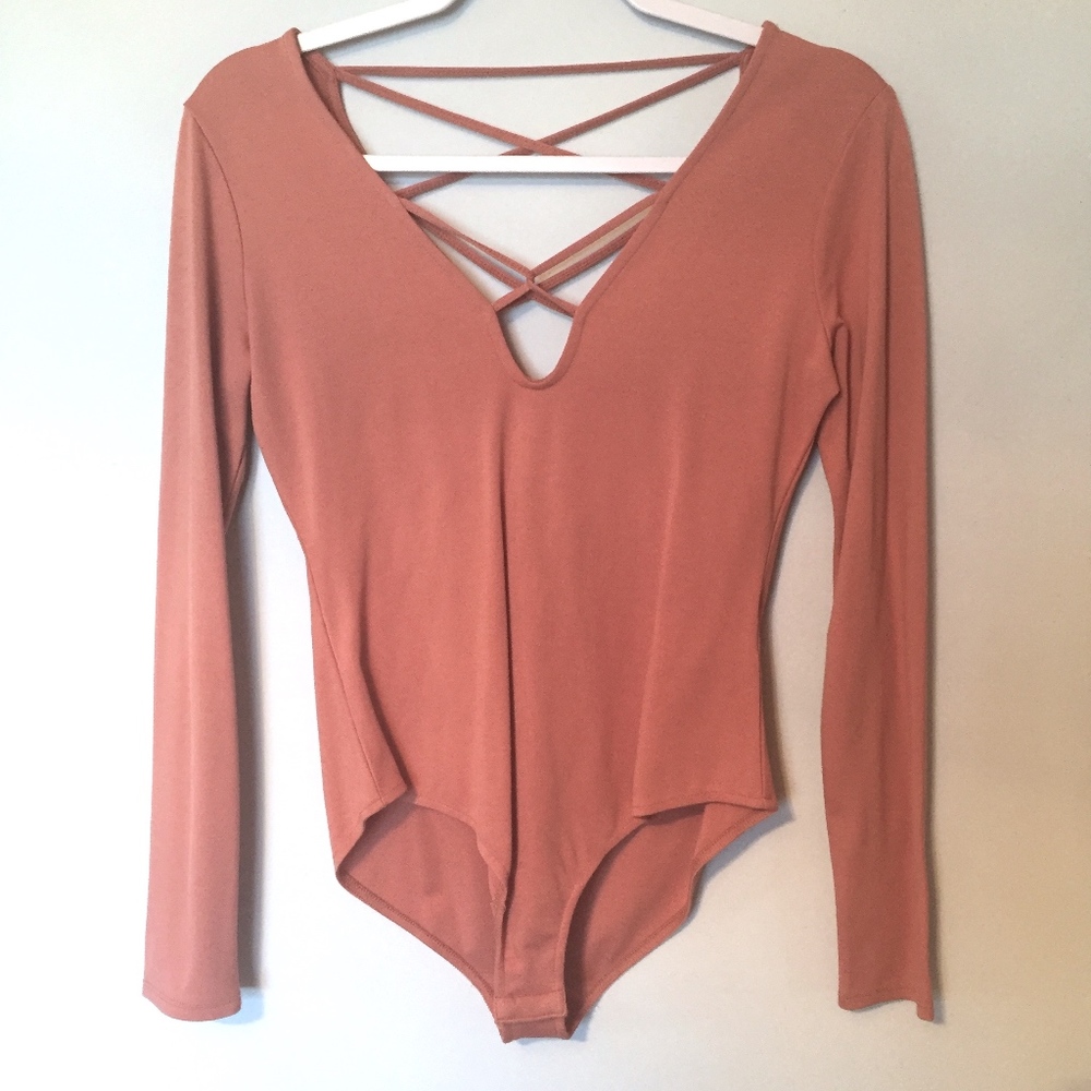 🍂Forever 21Pink Bodysuit Size M